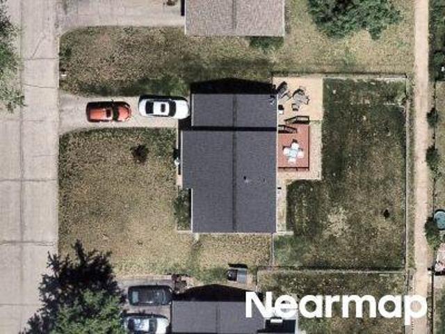 Boxwood Ln NE