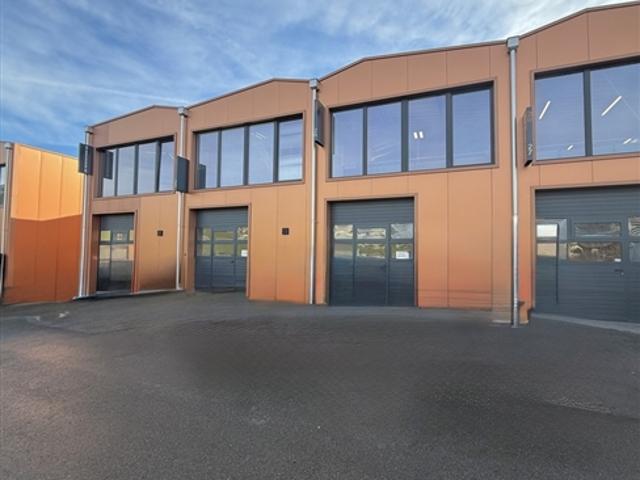 BOX 26 Werkstatt/Lager zu vermieten Z.I. von Crissier