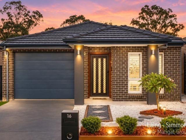 Box Hill Family Entertainer | Modern Living & Private Spa