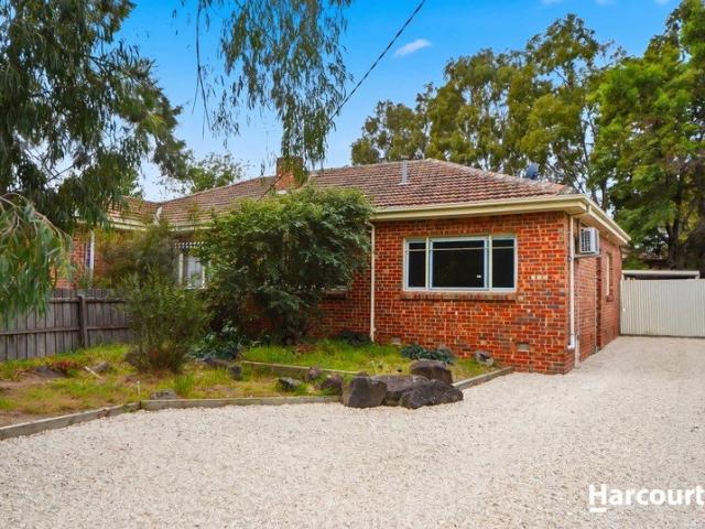 Box Hill High School Zone Living Ideal for Owner Occupiers or Investors