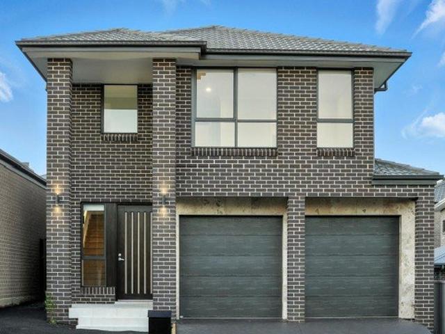 Box Hill Home for Sale: 5 Beds, Upgrades Throughout, Solar, Butlers Pantry