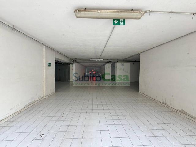 Box monolocale 100mq