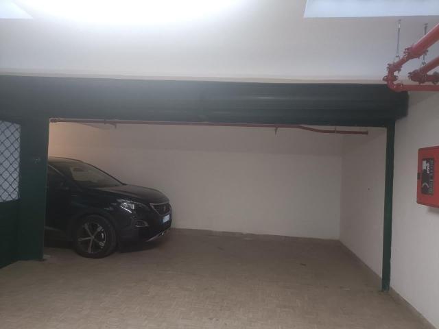 Box Viale Cambiaso 6 monolocale 55mq