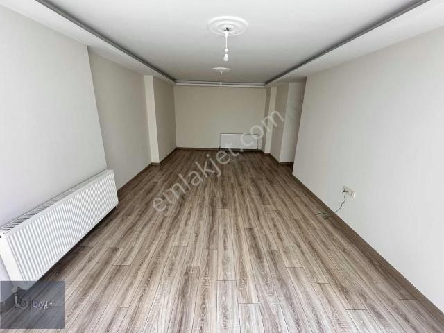Boyuttan Ultra Genış Kıralık 3 + 1 Doğalgazlı Asansörlü