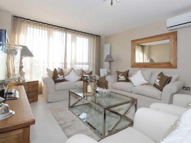 Boydell Court St. John's Wood Park. 3 bed flat to rent £5,200 pcm £1,200 pw