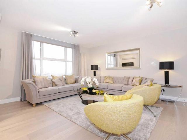 Boydell Court, St Johns Wood Park, St. 3 bed apartment to rent £5,633 pcm £1,300 pw