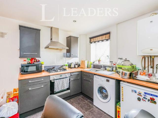 Boyle Court, 39 Claremont Road. 1 bed flat to rent £925 pcm £213 pw