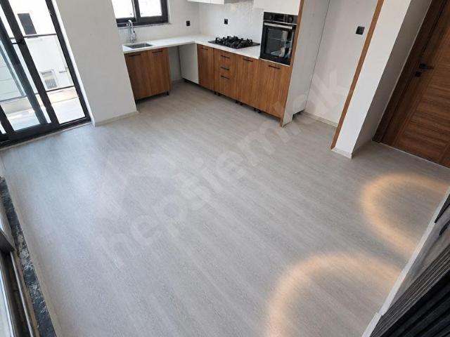 BÖYLE DOLU DOLU DAİRE GÖRÜLMEDİ 1+1 60 M2 HAVUZLU ANA CADDE