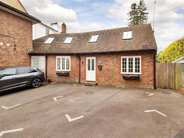 Boyne Park, Tunbridge Wells, Kent TN4, 2 bed semi detached house to rent, £2,000 pcm | PrimeLocation