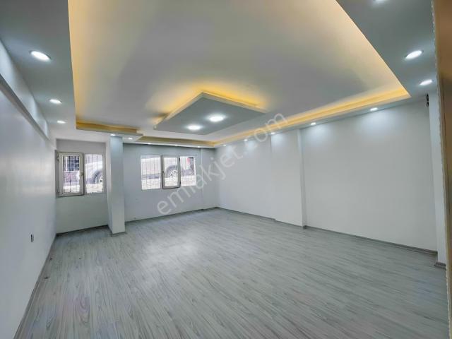 Bozyaka Dalgıçlar Yakını Geniş 1+1 70m2 Asansörlü Genç Bina