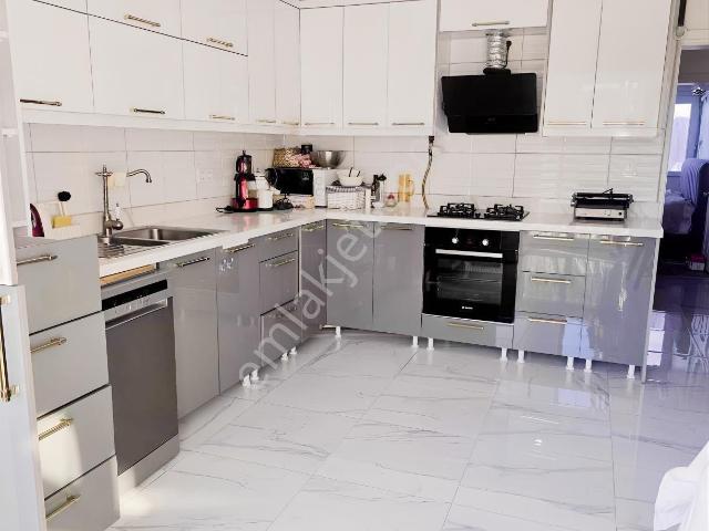 Bozyaka Kapalı Pazar Yerine Yakın 2+1 100 M2 Satılık Daire