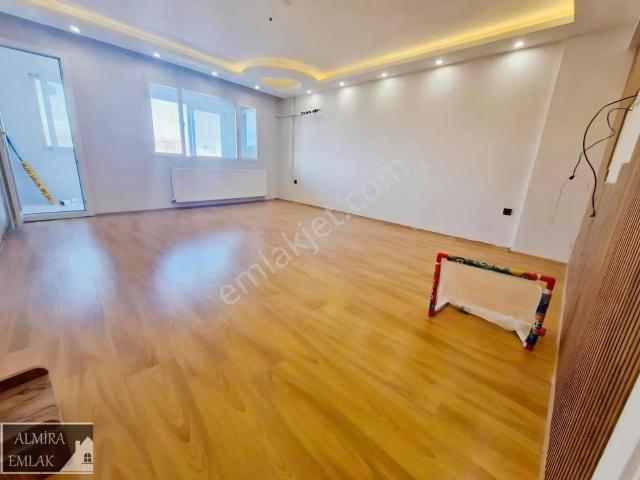 Bozyaka Ssk Yakını 3+1 135m2 Arakat Bakımlı Asansörlü Atoparklı