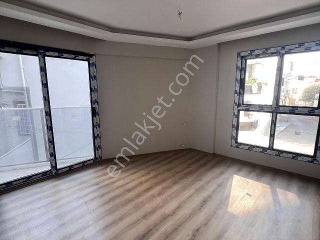 Bozyaka'da Sıfır 2+1 Kiralık Daire