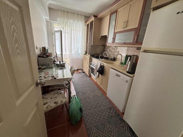 Bozdağ Gayrimenkul'den Kaynarca'da Satılık 2+1 70m2 Kiracılı
