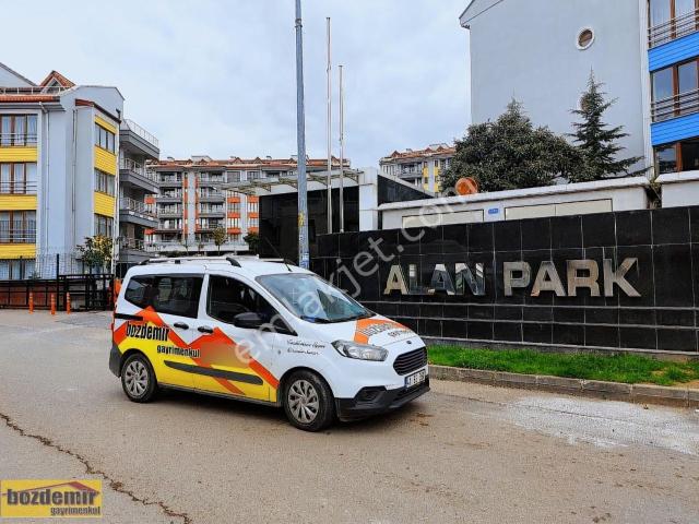 Bozdemir'den Alanpark Sitesinde Satılık 3+1 Arakat Daire
