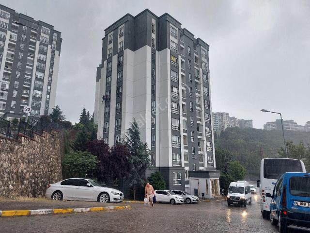 Bozdemir'den Kent 1 Sitesinde E Bloklarda 2+1 Kiralık Daire