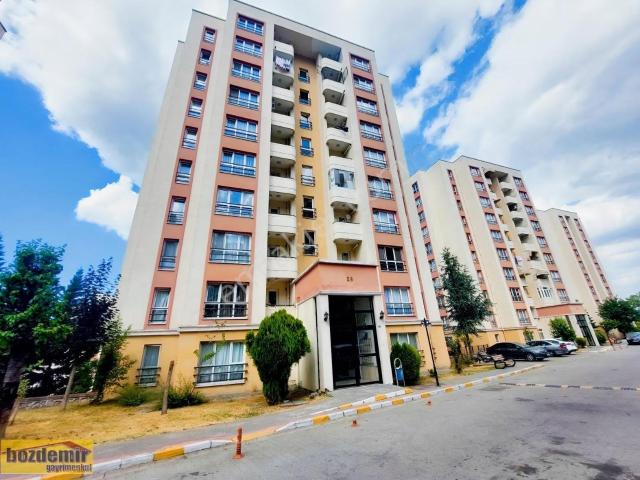 Bozdemir'den Kent 3 Sitesinde Kiralık 2+1 Arakat Daire