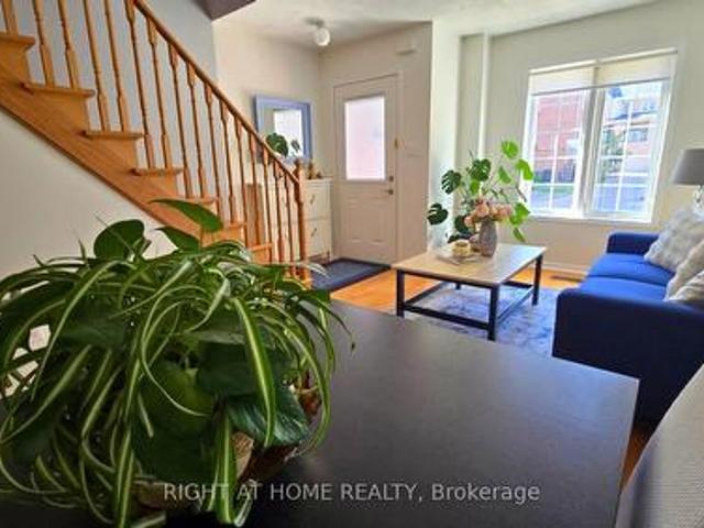 Bl43 43 Brickworks Lane, Toronto, ON, M6N 5H8 townhouse for sale | Listing ID W13867 | Royal LePage