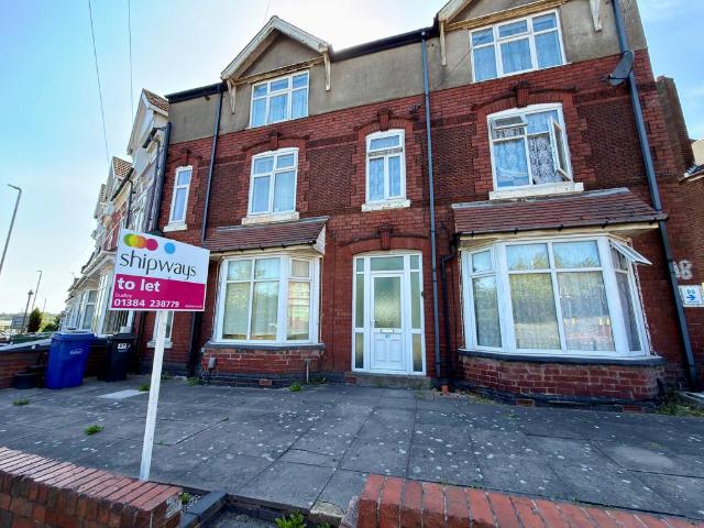 Blowers Green Road, DUDLEY 2 bed maisonette to rent £900 pcm £208 pw