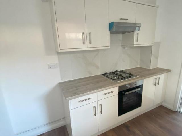 Bloy Street, Bristol BS5 4 bed house to rent £2,800 pcm £646 pw