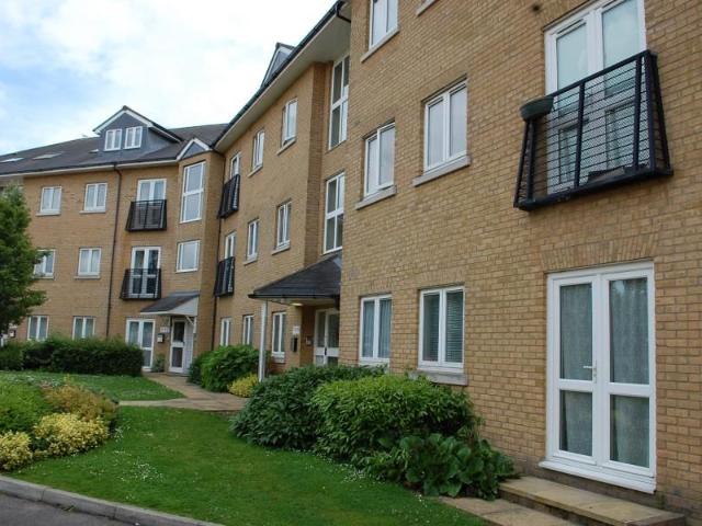 Bloyes Mews, Clarendon Way, Colchester CO1, 2 bed flat to rent, £1,100 pcm | PrimeLocation