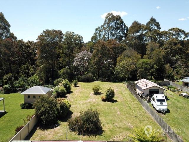 BLOCK WITH CREEK OUTLOOK IN AN IDEAL LOCATION