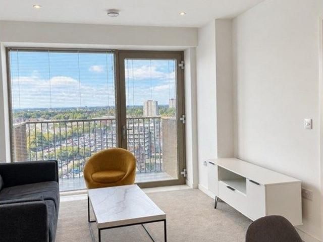 Block B, Salford M5, 2 bed flat to rent, £1,475 pcm | PrimeLocation