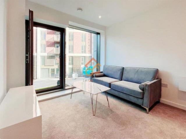 Block B, 4 Hulme Street, Salford M5, 1 bed flat to rent, £1,350 pcm | PrimeLocation