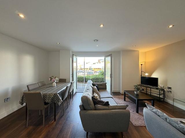 Block C, Wilburn Basin, Ordsall Lane, Salford, M5