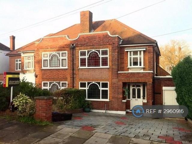 Blockley Road, Wembley, HA0 5 bed semi detached house to rent £3,300 pcm £762 pw