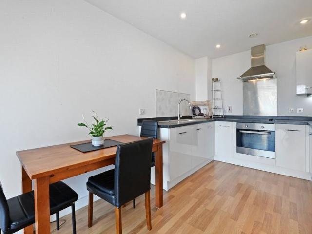 Bloemfontein Road, London W12, 1 bed flat to rent, £1,998 pcm | PrimeLocation