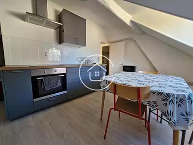 Blois 41000 Location appartement 3 pièces t3 au dernier étage