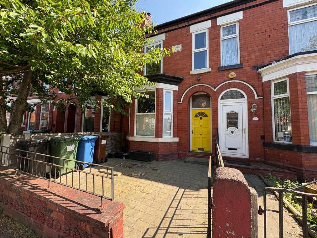 Bloom Street, Stockport SK3 3 bed terraced house to rent £1,300 pcm £300 pw