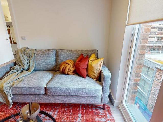 Bloomery Place 1 bed ground floor flat to rent £1,039 pcm £240 pw