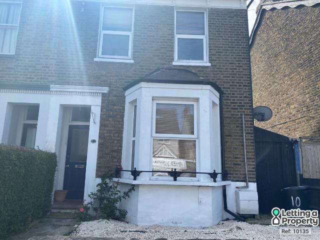 Bloomfield Road, Bromley, Kent BR2, 4 bed semi detached house to rent, £2,395 pcm | PrimeLocation