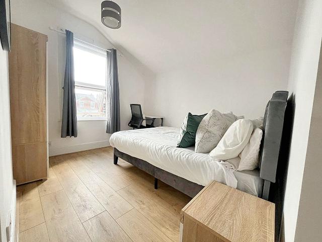 Bloomfield Road, Gloucester GL1, 1 bed property to rent, £575 pcm | PrimeLocation