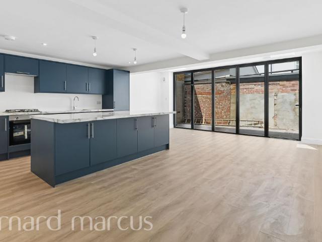 Bloomfield Road, Kingston Upon Thames KT1, 4 bed maisonette to rent, £3,300 pcm | PrimeLocation