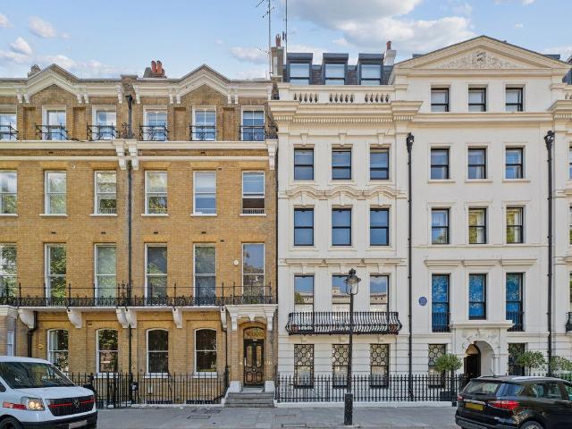 Bloomsbury Square, London WC1A, 1 bed flat to rent, £3,683 pcm | PrimeLocation