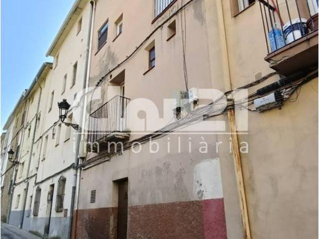 Bloque de 4 inmuebles para invertir en Berga