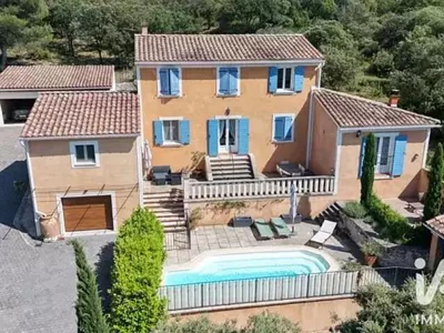 Blauvac 84570 Achat / Vente maison 7 pièces t7 piscine terrasse