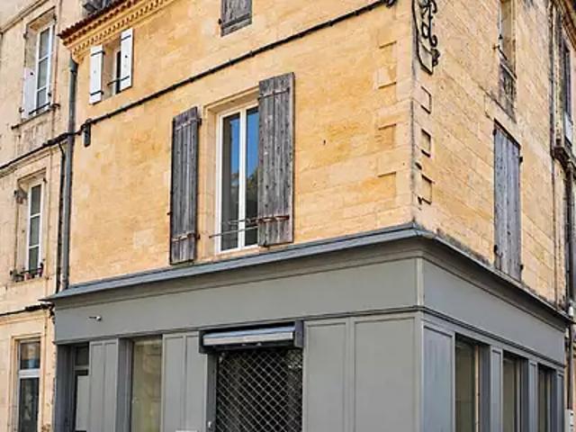 Blaye 33390 Location appartement 1 pièce t1 au dernier étage cave