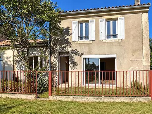 Blaye 33390 Location maison 5 pièces t5 jardin terrasse