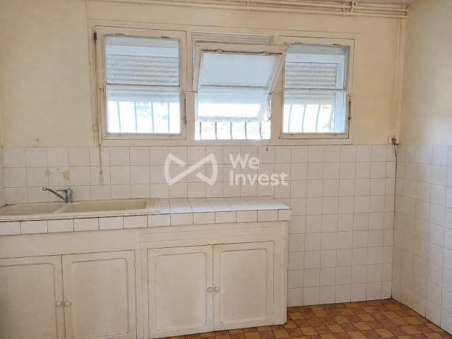 BLAYE – Maison de plain pied à rénover avec garage et jardin 79m² Blaye