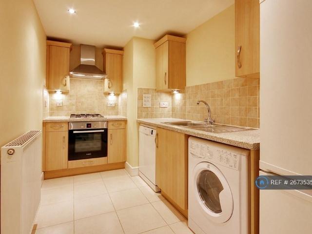 Black Eagle Drive, Northfleet, DA11 2 bed flat to rent £1,375 pcm £317 pw