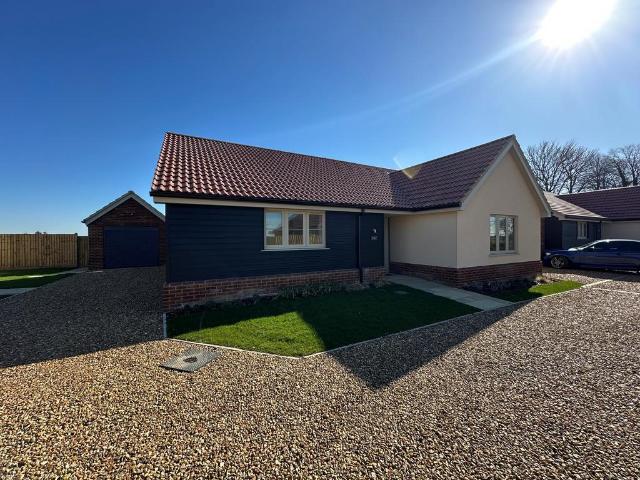 Black Horse Drove, Littleport, ELY 3 bed bungalow to rent £1,930 pcm £445 pw