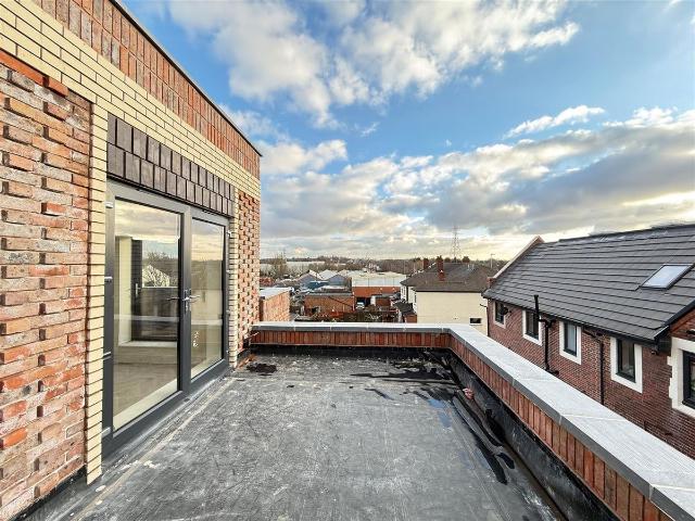 Black Lake, West Bromwich B70, 2 bed flat to rent, £1,200 pcm | PrimeLocation