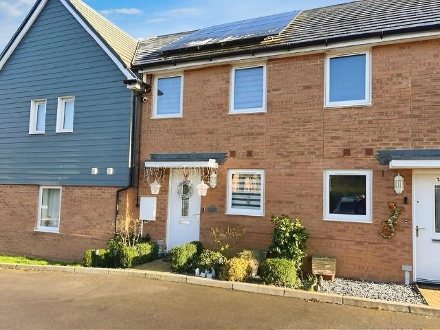 Blackmoor Drive, Basingstoke, RG24 2 bed house to rent £1,800 pcm £415 pw