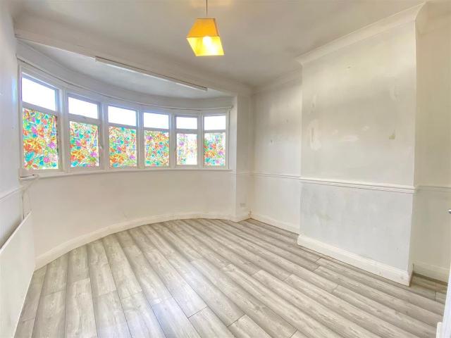 Blackmore Avenue, Southall UB1, Property to rent, £725 pcm | PrimeLocation