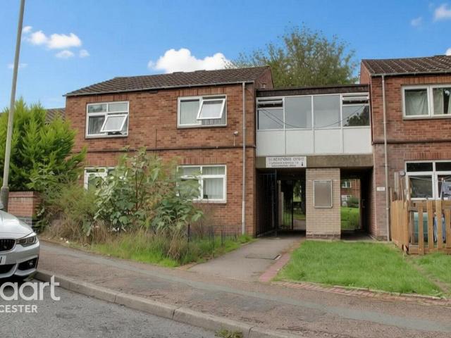 Blackmore Drive, Leicester 1 bed flat to rent £775 pcm £179 pw