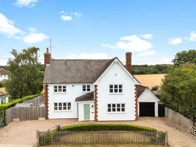 Blackmore End, Braintree 4 bed detached house to rent £3,200 pcm £738 pw